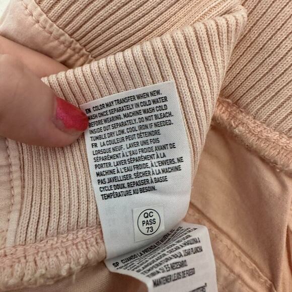 American Eagle Light Pink High Rise Cargo Shorts Size 8 - Picture 5 of 6